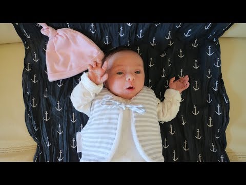 Meet the new crew member... our 'Britalian' baby, Emma! | ⛵ Sailing Britaly ⛵