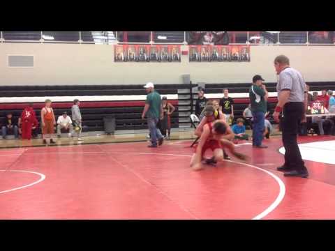 Beau v Huntley @ Huntley 2013 FBMS wrestling