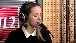 &quot;Out of our hands&quot;, Gemma Hayes en session pop-rock station