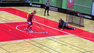 Granlos Kristoffer Asp sätter en straff mot Älvsjö 2011-10-02