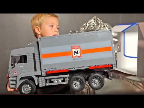 Kinder Film deutsch: BRUDER TRUCKS MAN 🚚 Bruder Container LKW 'Müller' special BRUDER Edition!