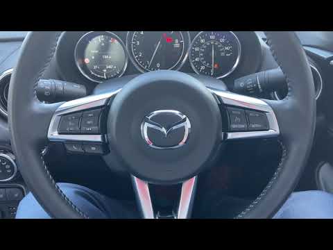 General explanation of features on Mazda MX-5 soft top and RF