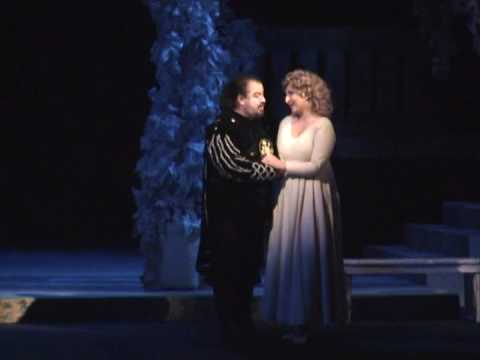 Vesselina Vassileva and Kaludi Kaludow in "Rigoletto"