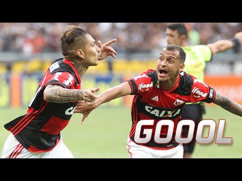 Gol de Guerrero - Atlético-MG 2 x 2 Flamengo