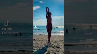 PINKYSHAKEのビキニで内海☀️?