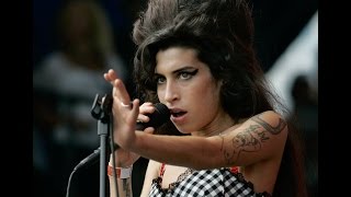 Amy Winehouse - Lollapalooza Festival Grant Park, Chicago August 5, 2007