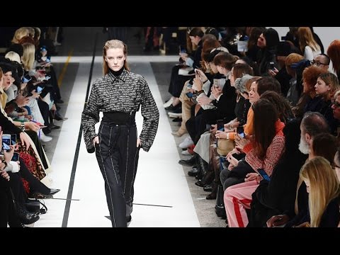 Sportmax | Fall Winter 2017/2018 Full Fashion Show | Exclusive