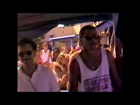 Ace Moreland with Derek Trucks and Lynyrd Skynyd band members at the Crab Pot