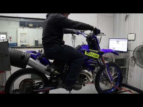 Yamaha YZ250 on DYNO for tuning and testing