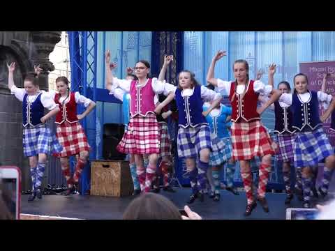 Mhairi Hogg Dancers on a Royal Mile Stage during the 2019 Edinburgh Festival Fringe