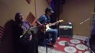 Download lagu Kemelut Muaran Di kasih By Dyna Band mp3 Download lagu Kemelut Muaran Di kasih By Dyna Band mp3