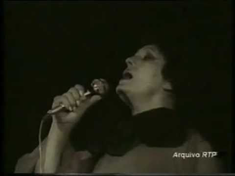 Amália Meia noite e uma guitarra  Grande noite do fado Coliseu