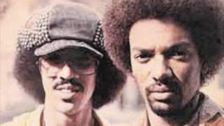 The Brothers Johnson - Right On Time (Video)