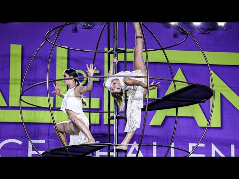 Just Plain Dancin' - World On My Shoulder