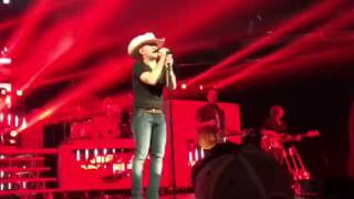 JUSTIN MOORE &quot;I Could Kick Your Ass&quot; (Live)