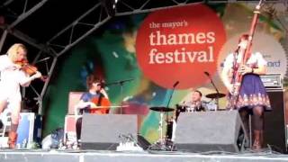 The Moulettes - Requiem - Live Thames Festival London 2011