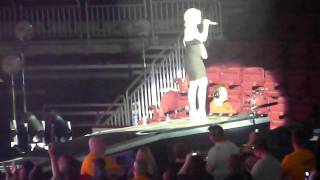 Kellie Pickler - Making Me Fall in Love Again