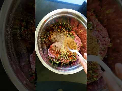 Video thumbnail: Kebab Adana – Recetë Turke