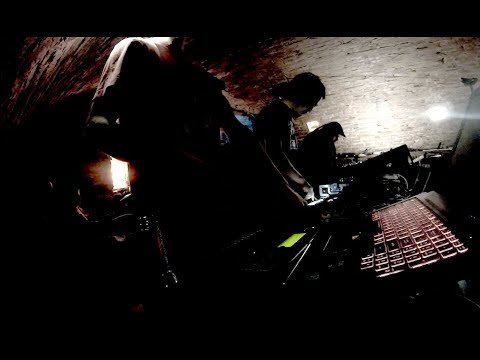 Destrooy (JP), Bárðhángarr23 (RO) & Hiper Diy A (RO) - jam @ Molotov