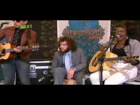 The Noisettes - Never Forget You (Isle of Wight acoustic)