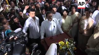 Maithripala Sirisena sworn in as president