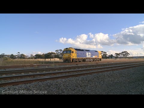 Diesel Locomotive BL33 Running Light Engine (24/7/2022) - PoathTV Australian Trains & Railways