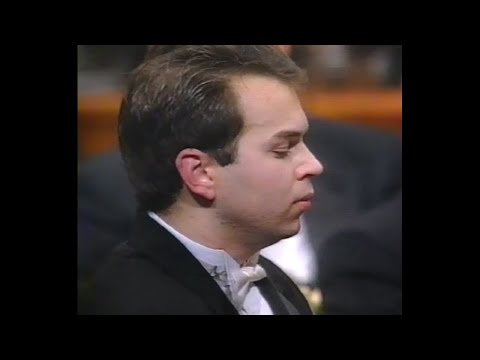 Eldar Nebolsin, piano: Rachmaninov Rhapsody Paganini Op.43 - Spanish RTVE Orchestra - S. Comissiona