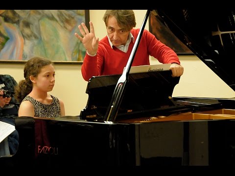 Jean-Efflam Bavouzet: Advice to musicians embarking on a career (rec. 11 June 2016)
