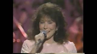 Loretta Lynn   I Wanna Be Free   Nashville Now 1991