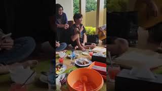 Download lagu Duta sheila on 7 with keluarga nyanyi bareng lagu temani aku #unplugged #mtv #shorts mp3 Download lagu Duta sheila on 7 with keluarga nyanyi bareng lagu temani aku #unplugged #mtv #shorts mp3