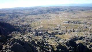 preview picture of video 'En la cima del Cerro de la Cruz - Los Gigantes - Córdoba'