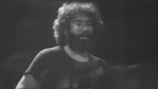 Grateful Dead - Scarlet Begonias / Fire On The Mountain - 4/27/1977 - Capitol Theatre