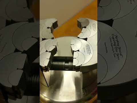A Morphing Fractal Vise Pivots To Grasp Irregular Shapes For Engraving a-morphing-fractal-vise-pivots-to-grasp-irregular-shapes-for-engraving