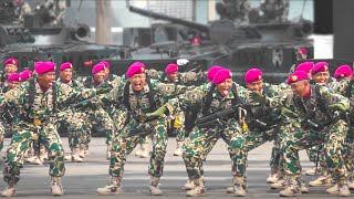 Download lagu YEL YEL RIBUAN MARINIR PALING SANGAR !! SAAT UPACARA HUT MARINIR KE-77 mp3