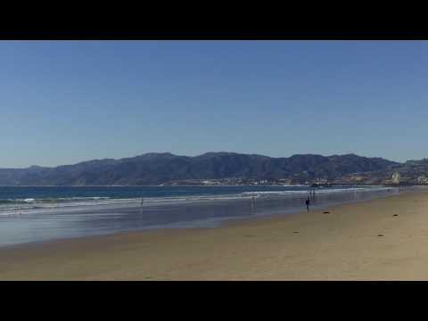 Beautiful beach day in Santa Monica, California - 1080p Kodak Zi8 HD