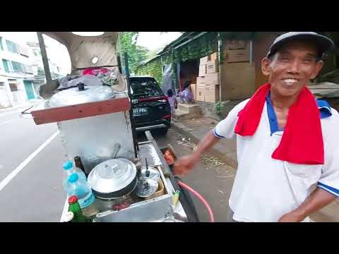MIE GORENG CIBEN TUH GEROBAKNYA SEPERTI INI !! JUALANNYA DARI TAHUN 87 !! INDONESIAN STREET FOOD