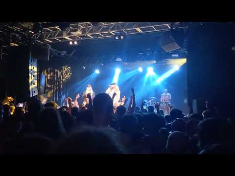 Mehnersmoos: Schnaps Kippen Dosenbier @Backstage München