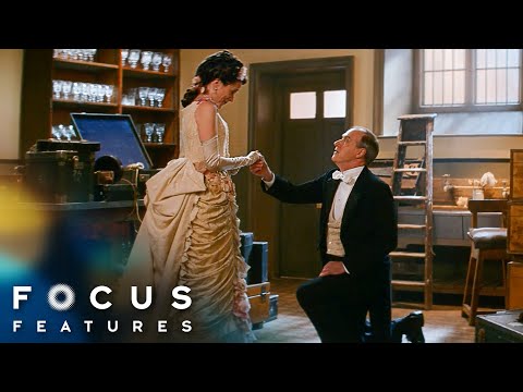 Thumbnail of the video: Downton Abbey: A New Era | Mr. Molesley's Accidentally Perfect Proposal