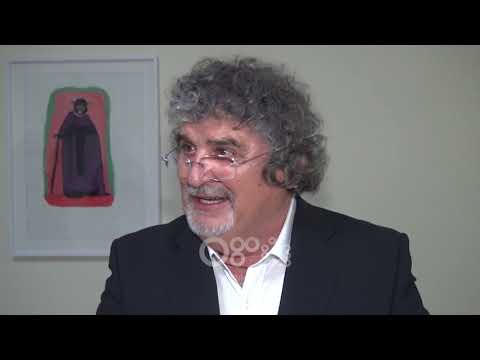 Ora News - Lin Delija 'kthehet' në Shkodër pas 71 vitesh në arrati