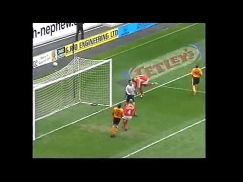 2002/03 Season: Hull City 1 - 2 Wrexham