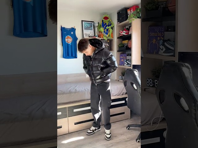 Vídeo relacionado con PETIT ALO Abrigo Reflectante luminoso Infantil para Niña | Abrigo Acolchado Gris tipo Plumas para Otoño invierno | Chaqueta de invierno Montaña Puffer brillante (3-4)