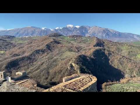 Castello Medioevale di Roccascalegna (CH) - Abruzzo - www.tuttitaly.com - @tuttitaly