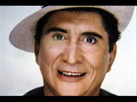 ASI FUE QUE EMPESARON PAPA Y MAMA - GUSTAVO QUINTERO CON LOS GRADUADOS