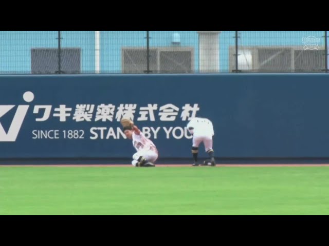 【ファーム】ビッグプレー!! バファローズ・山中尭之が大きな当たりをランニングキャッチ!! 2022年7月16日  オリックス・バファローズ 対 福岡ソフトバンクホークス
