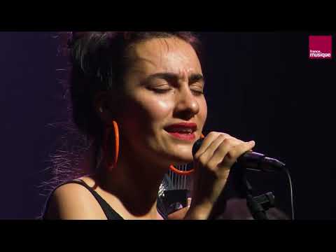 A écouter en préparant Salade de fruits au sirop de cannelle