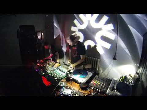 Bactee & Tito - Live @ Wstrząs, Mózg