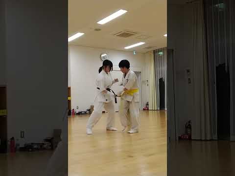 少年拳士　顔面ガードを！先輩KARATE女子と特訓中！！  #フルコンタクト空手#沖縄剛柔流空手道#古武道#修道會#極真空手#切磋琢磨  #日本徒手空拳道連盟#生涯武道＃青少年育成