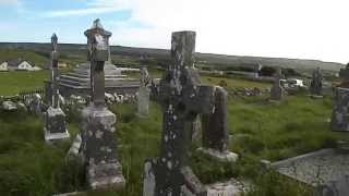 preview picture of video 'A walk through the Old Doolin graveyard'