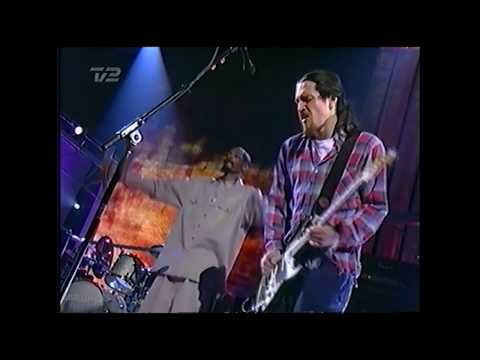 (99) Red Hot Chilli Peppers Scar Tissue - Billboard