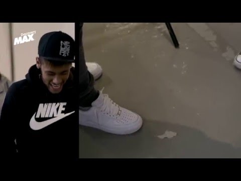 Neymar alucina con Antonio Díaz, El Mago Pop.